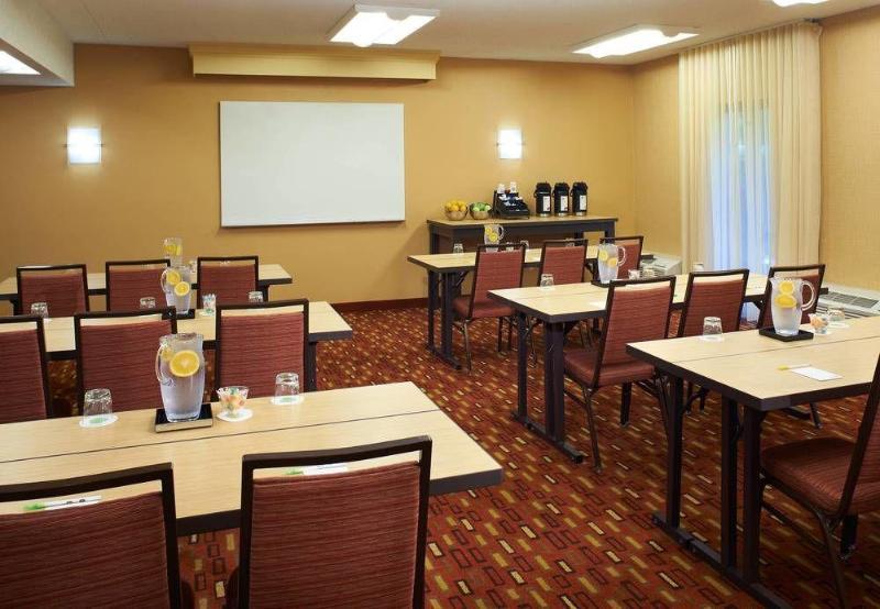 Courtyard By Marriott Lexington North Hotel Buitenkant foto