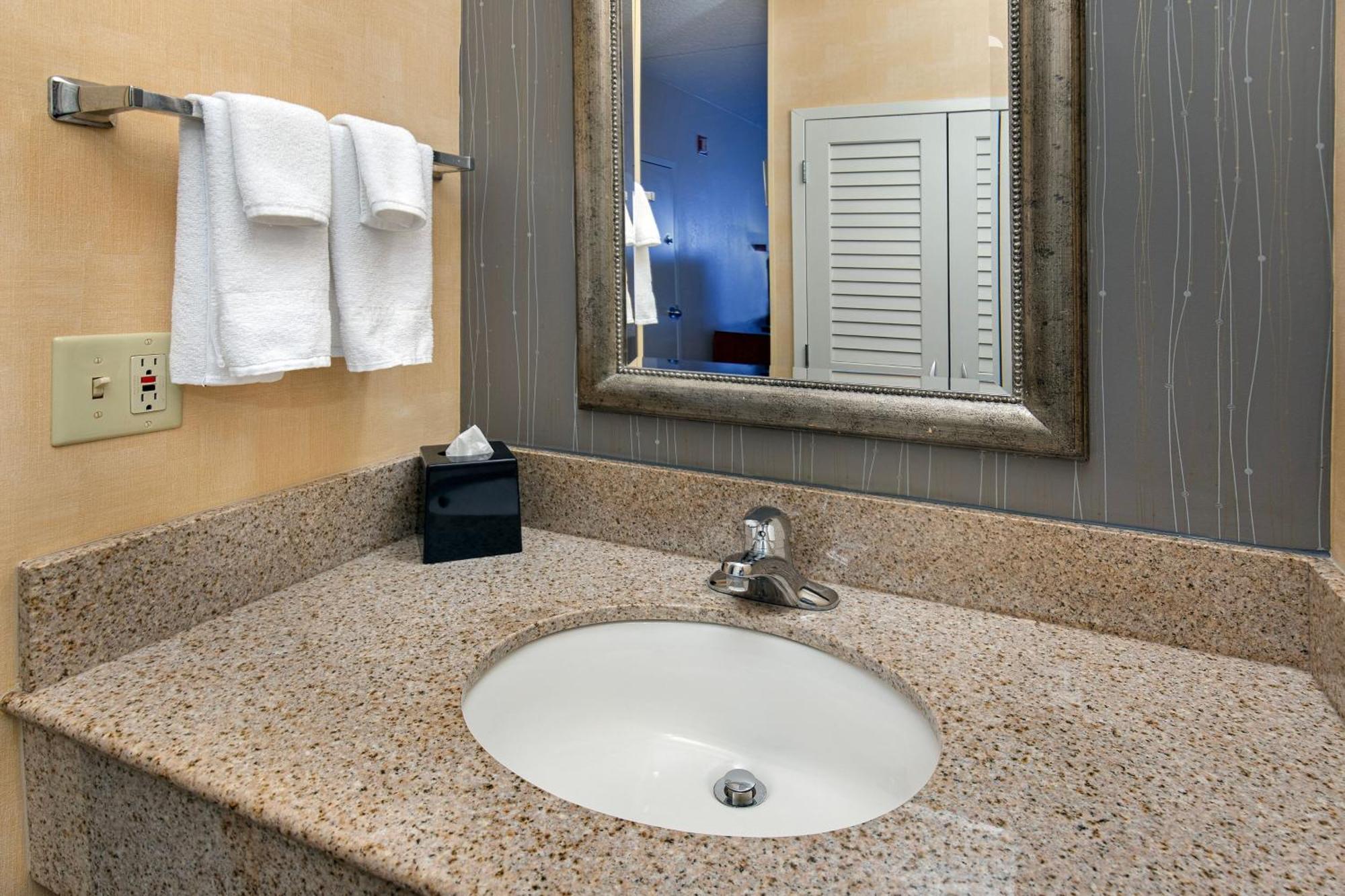 Courtyard By Marriott Lexington North Hotel Buitenkant foto