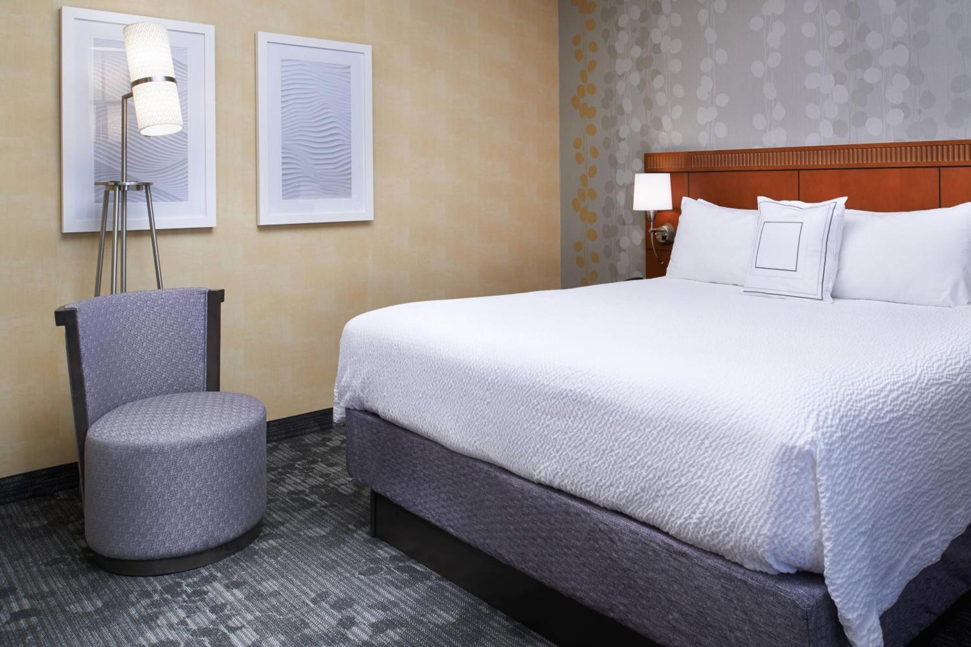 Courtyard By Marriott Lexington North Hotel Buitenkant foto