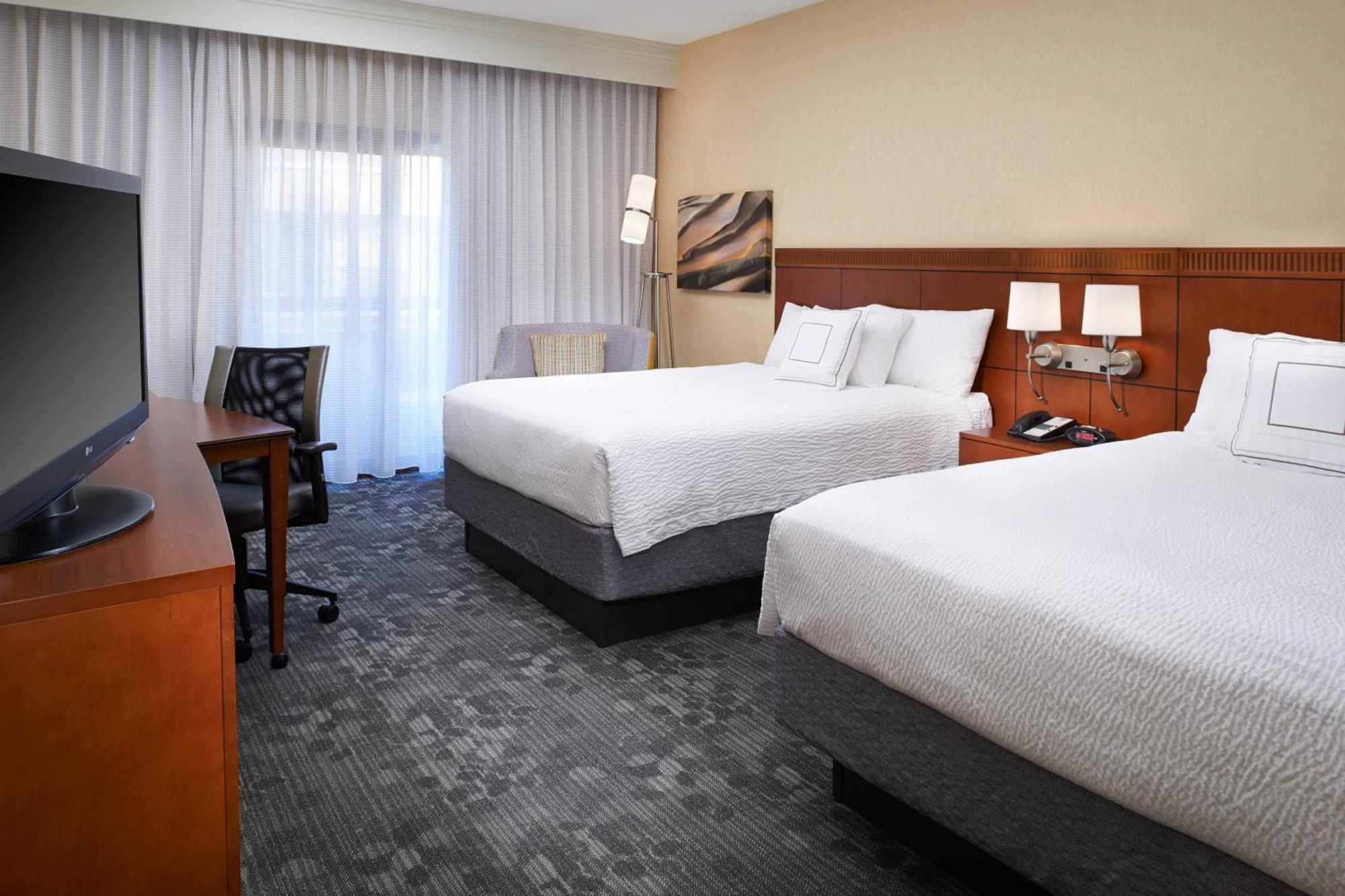 Courtyard By Marriott Lexington North Hotel Buitenkant foto